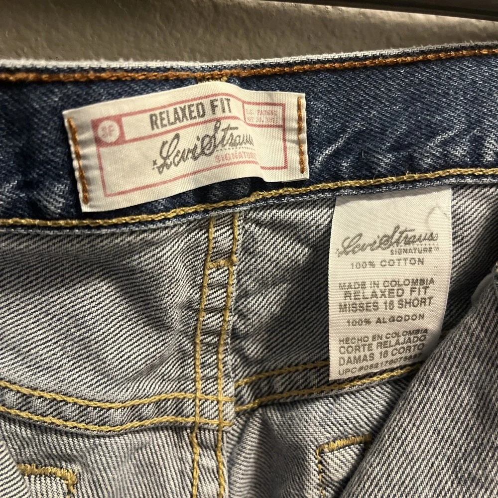 Signature Levi‎ Strauss Womens Relaxed Fit  Jeans Sz 16 Short Medium Wash